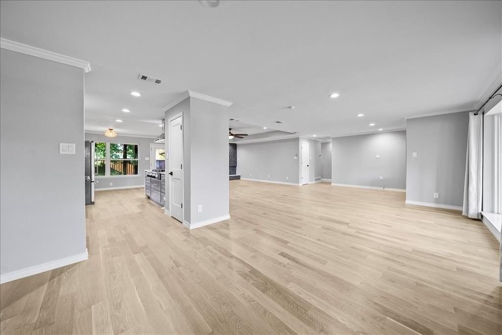 12408 Cedar Bend Dr - Photo 4 of 40