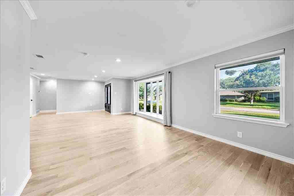 12408 Cedar Bend Dr - Photo 5 of 40