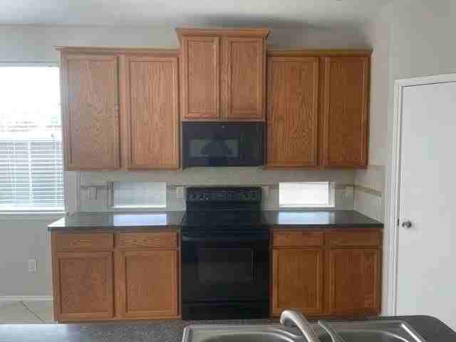 850 Warbler - Photo 6 of 15