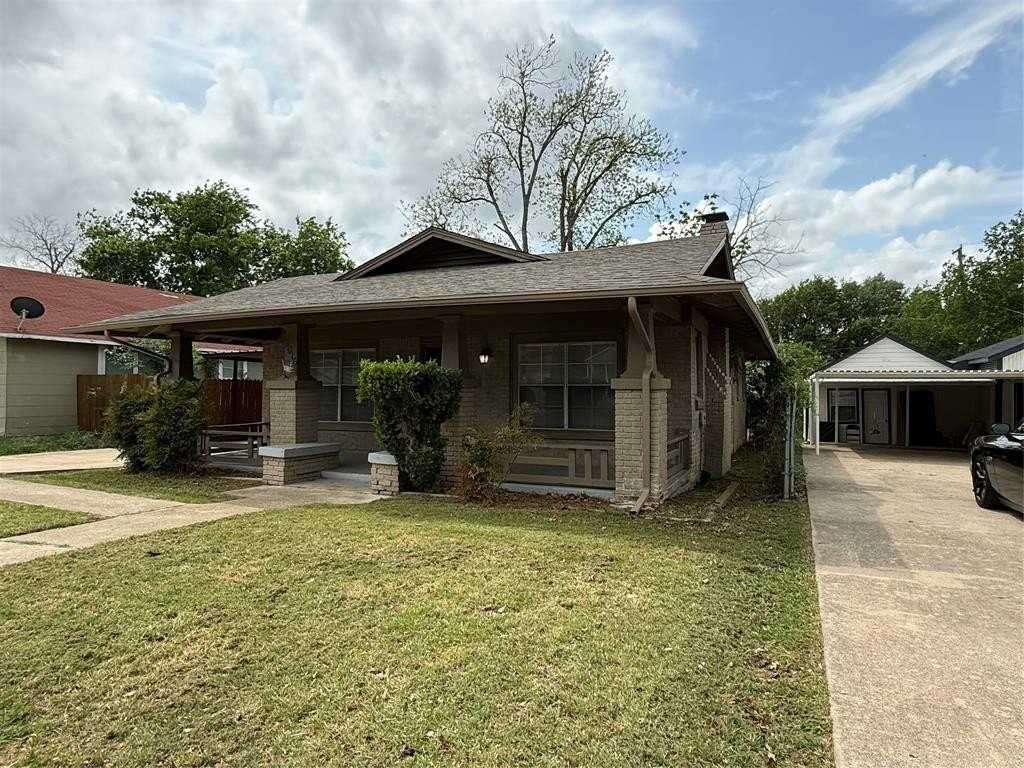 3016 James Ave - Photo 4 of 30