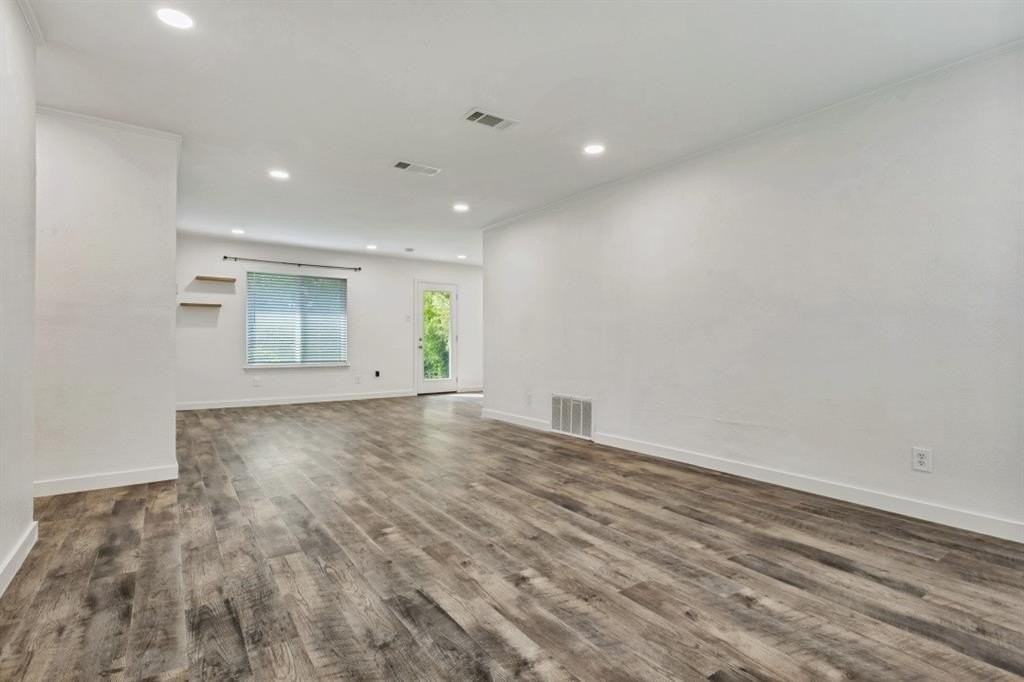 1505 Timberline Dr - Photo 4 of 25