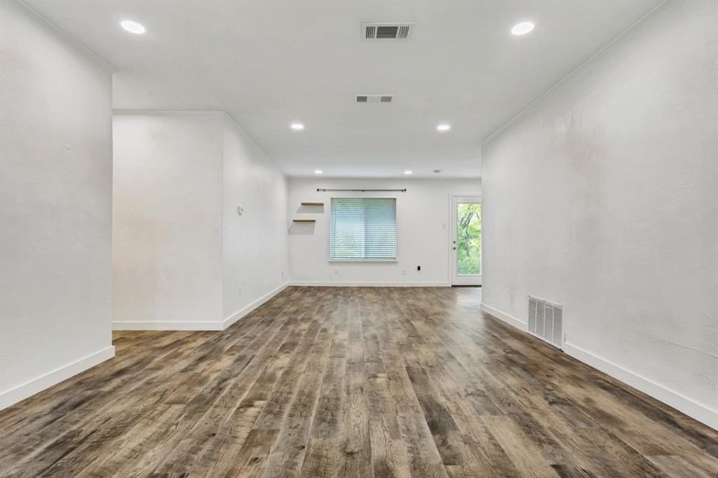 1505 Timberline Dr - Photo 5 of 25