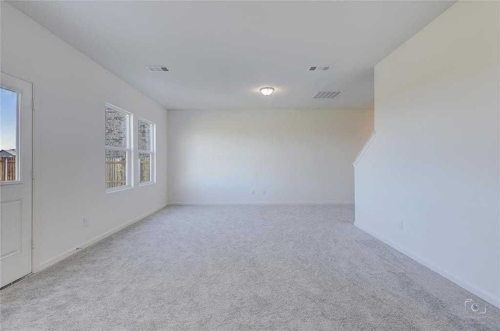 1709 Chapel Hill Rd - Photo 7 of 25