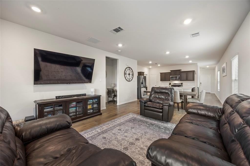 444 Vitex Dr - Photo 7 of 22