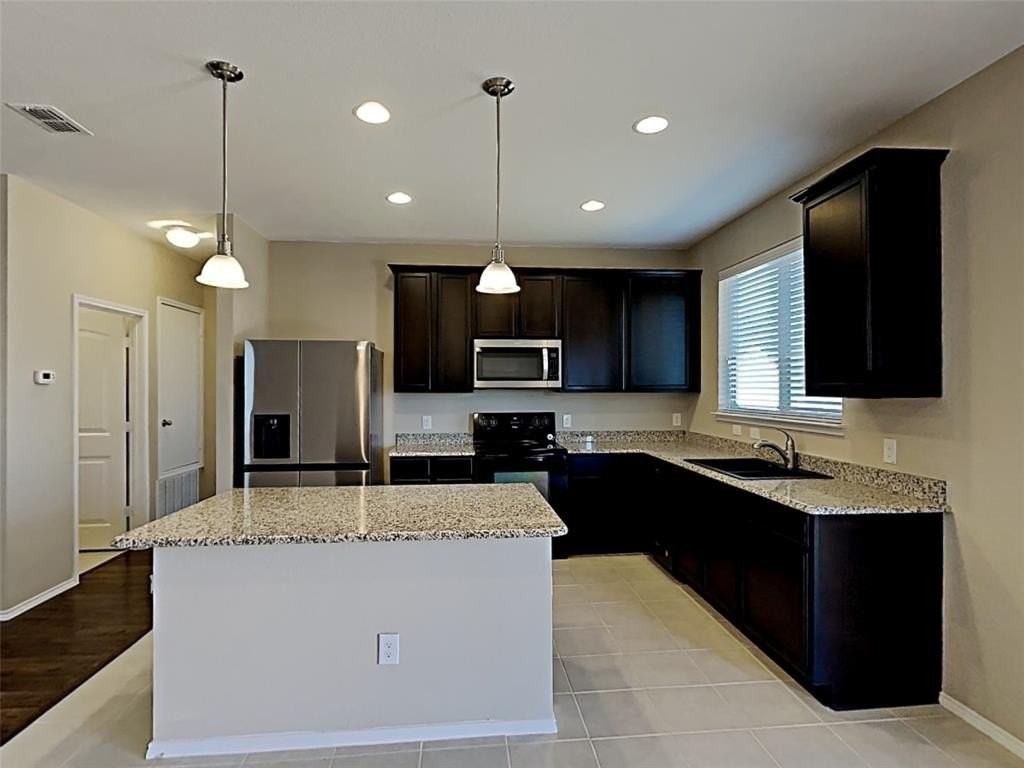 5413 Sea Cove Ln - Photo 2 of 17