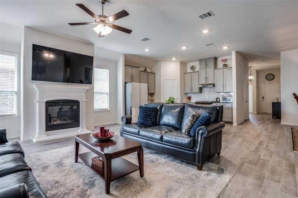 3208 Brady Starr Dr - Photo 2 of 25