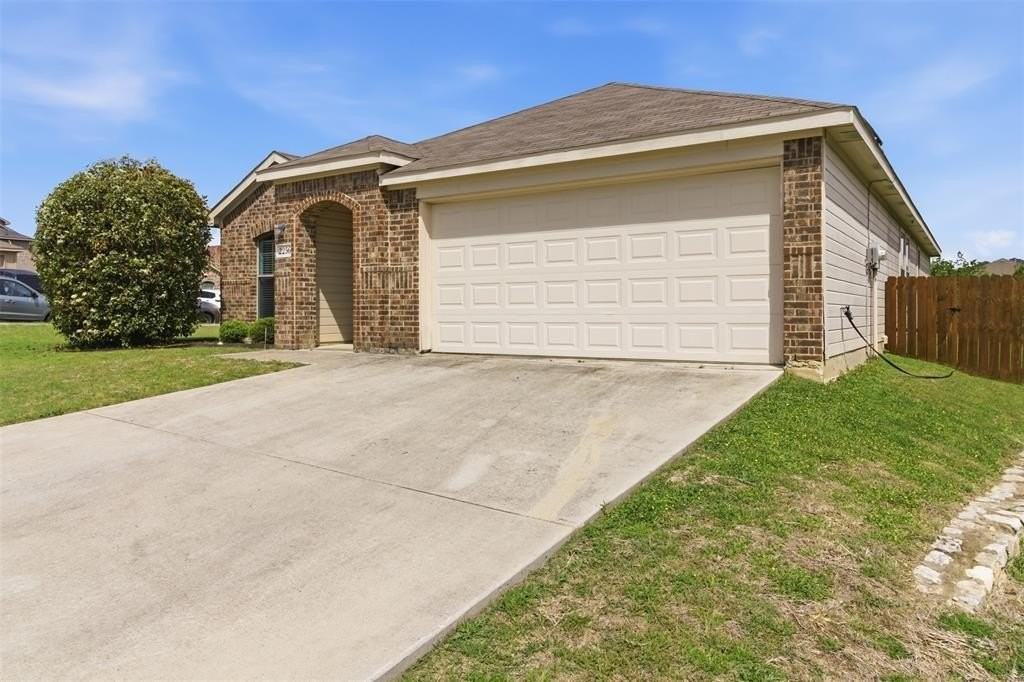 2256 Old Leonard St - Photo 2 of 40