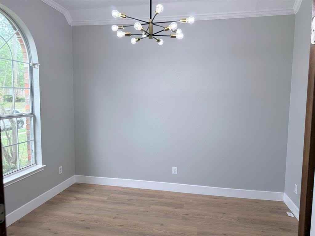 1320 Hillcrest Dr - Photo 5 of 33