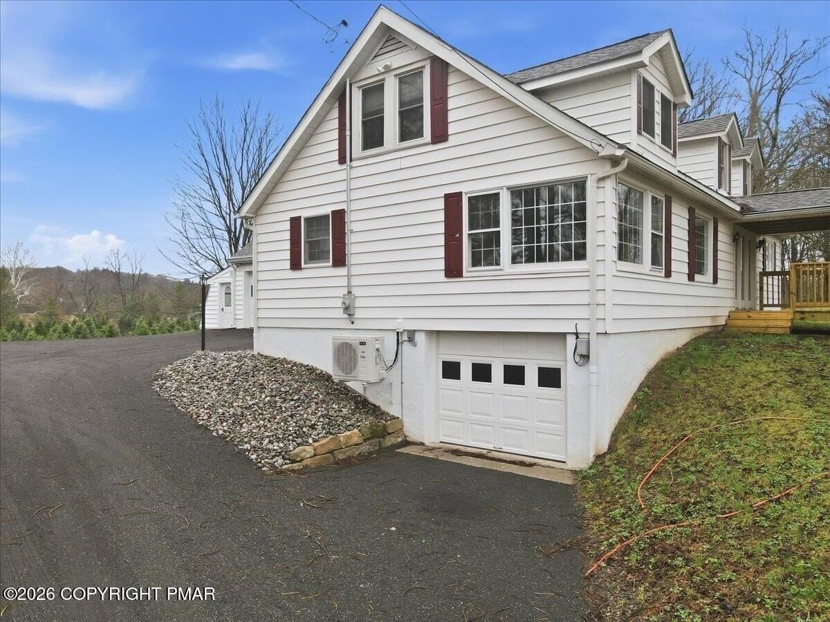 209 Keller Dr - Photo 2 of 42