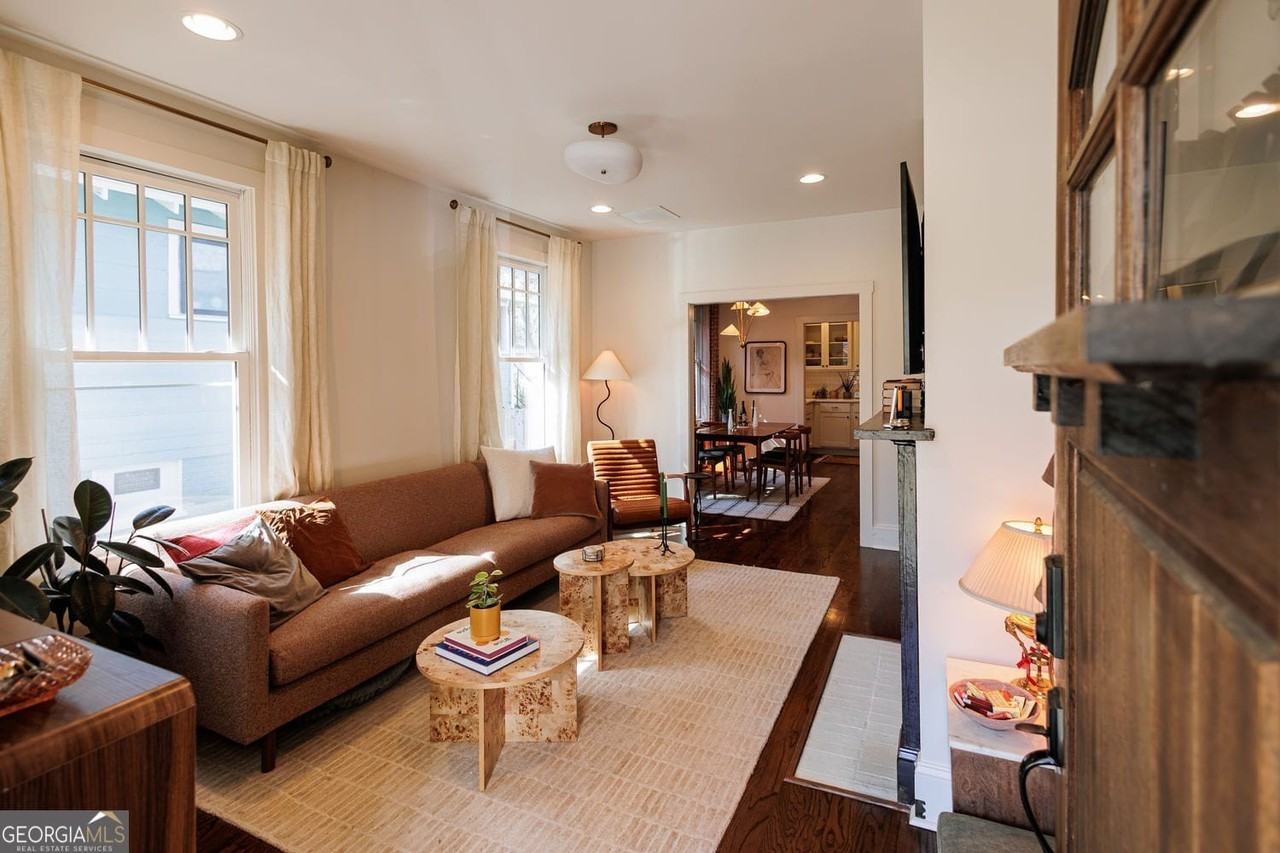 1446 Metropolitan Ave Se - Photo 5 of 40