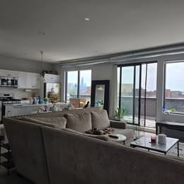1942 W North Ave #A - Photo 5 of 8