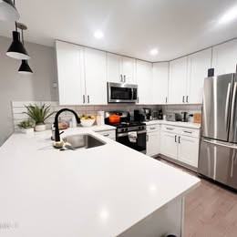 840 W Altgeld St #A - Photo 2 of 8