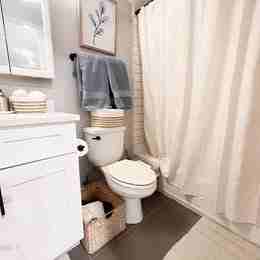 840 W Altgeld St #A - Photo 6 of 8