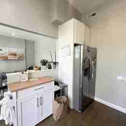 1338 N La Salle Dr #A - Photo 2 of 8