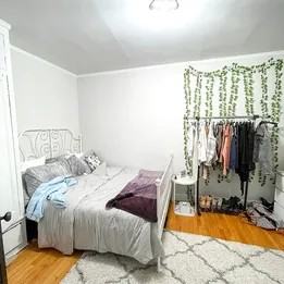 915 W Oakdale Ave #A - Photo 2 of 7
