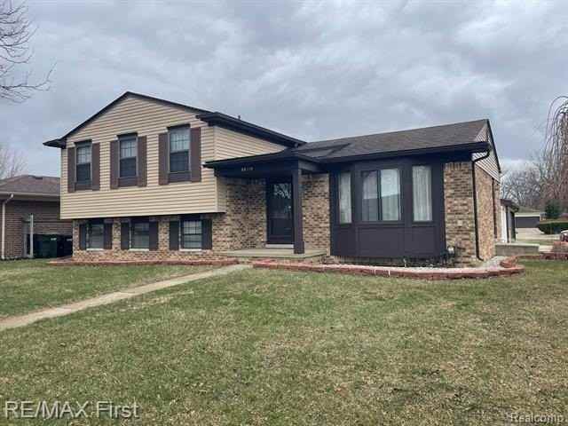 14520 Suffield Ln - Photo 2 of 23