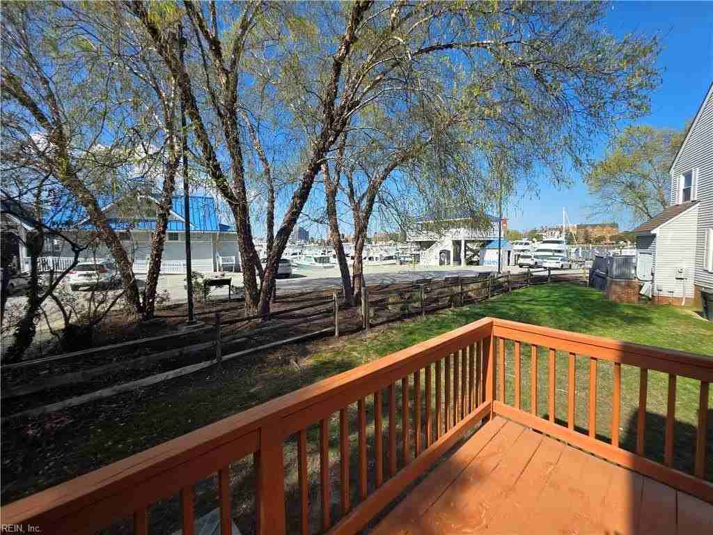 27 Capps Quarters #1 - Photo 4 of 28