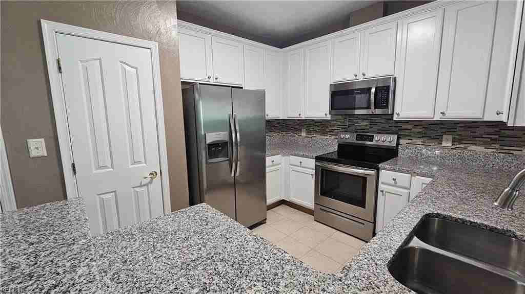 649 Estates Way - Photo 7 of 22