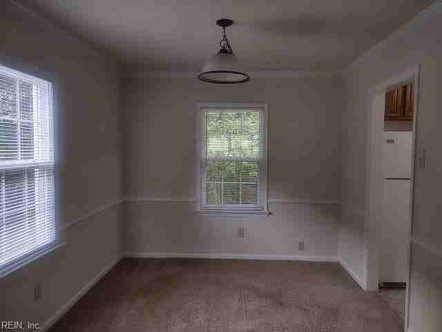 94 Rexford Dr - Photo 4 of 15