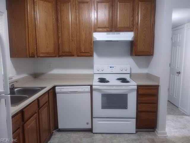 94 Rexford Dr - Photo 5 of 15