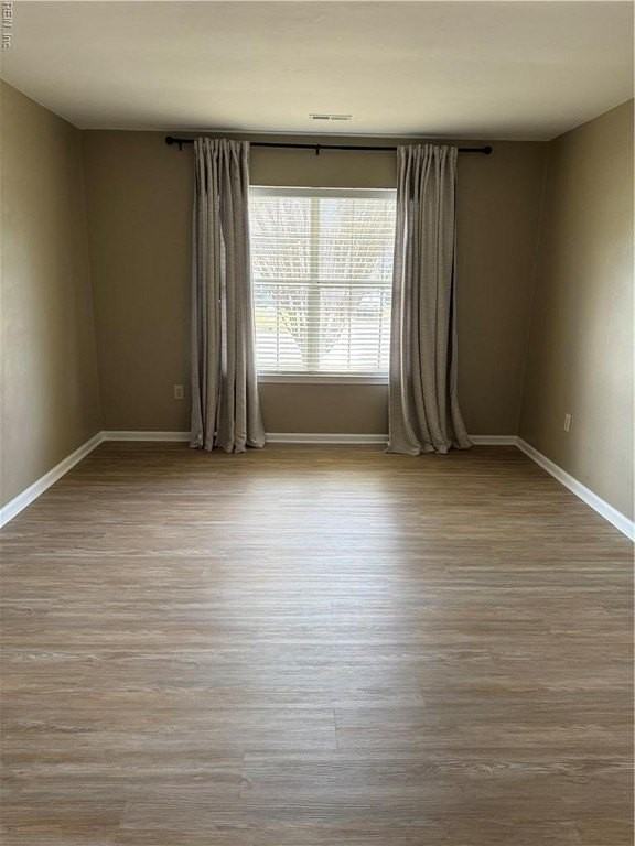 953 Heathland Dr - Photo 5 of 40