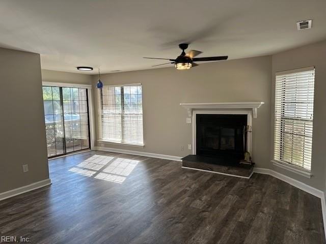 421 Harbour Pt #103 - Photo 4 of 50