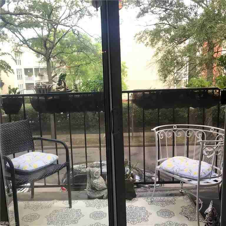 201 Westover Ave #203 - Photo 6 of 39