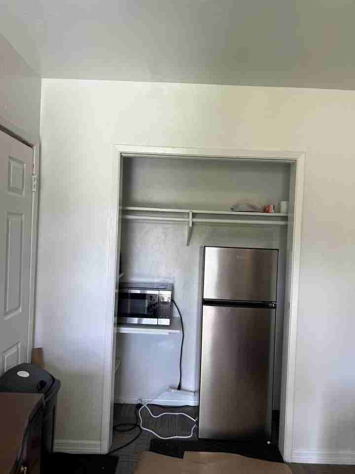 151 Nw 31st Ave - Photo 6 of 12