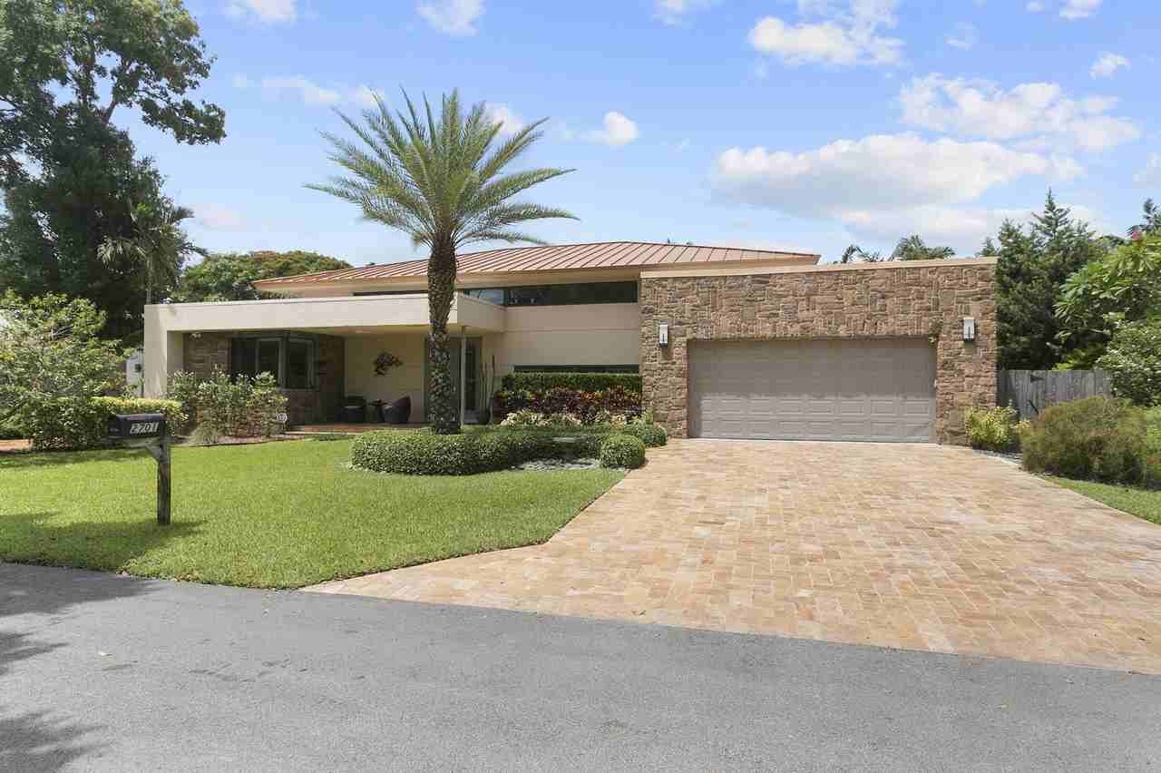 2701 Ne 2nd Ave - Photo 2 of 34