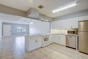 featured image of 3929 Kenas St