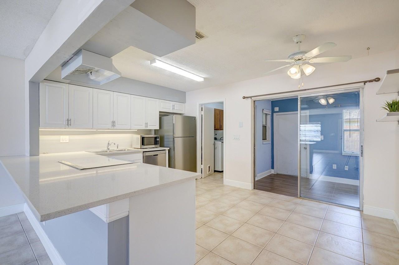 3929 Kenas St - Photo 5 of 18