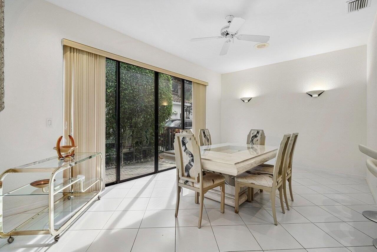 17099 Ryton Ln - Photo 6 of 50