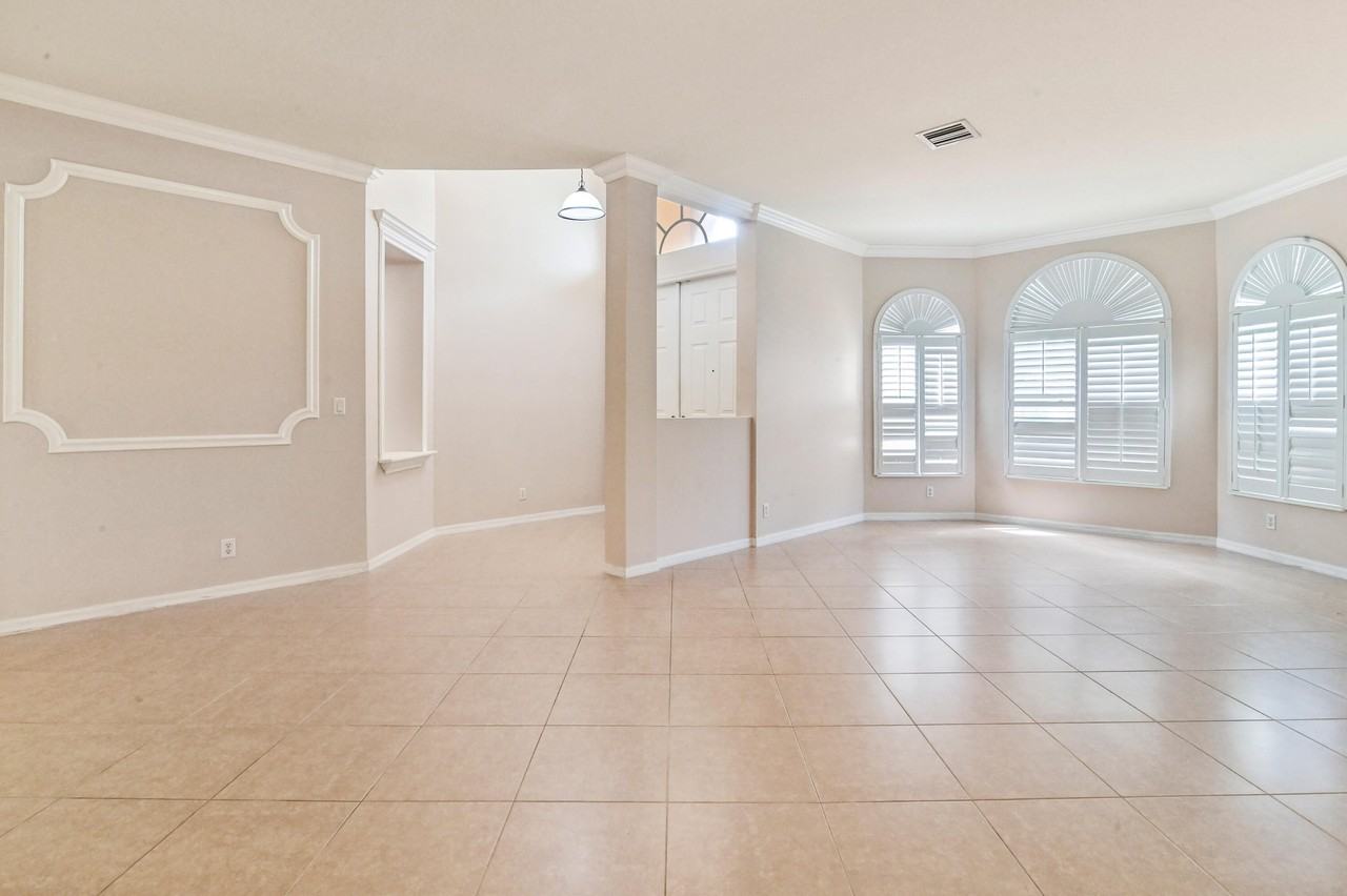 7073 Via Leonardo - Photo 4 of 35