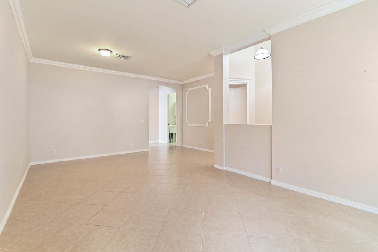 7073 Via Leonardo - Photo 5 of 35