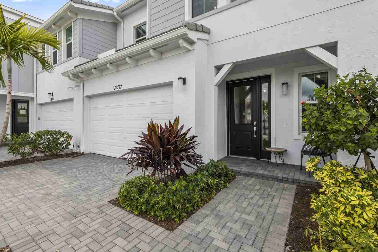 16171 Oakview Dr - Photo 2 of 50