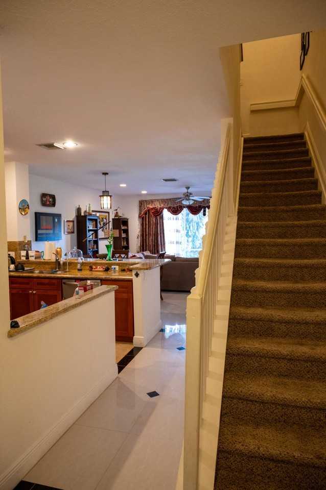 8031 Bellagio Ln - Photo 4 of 13