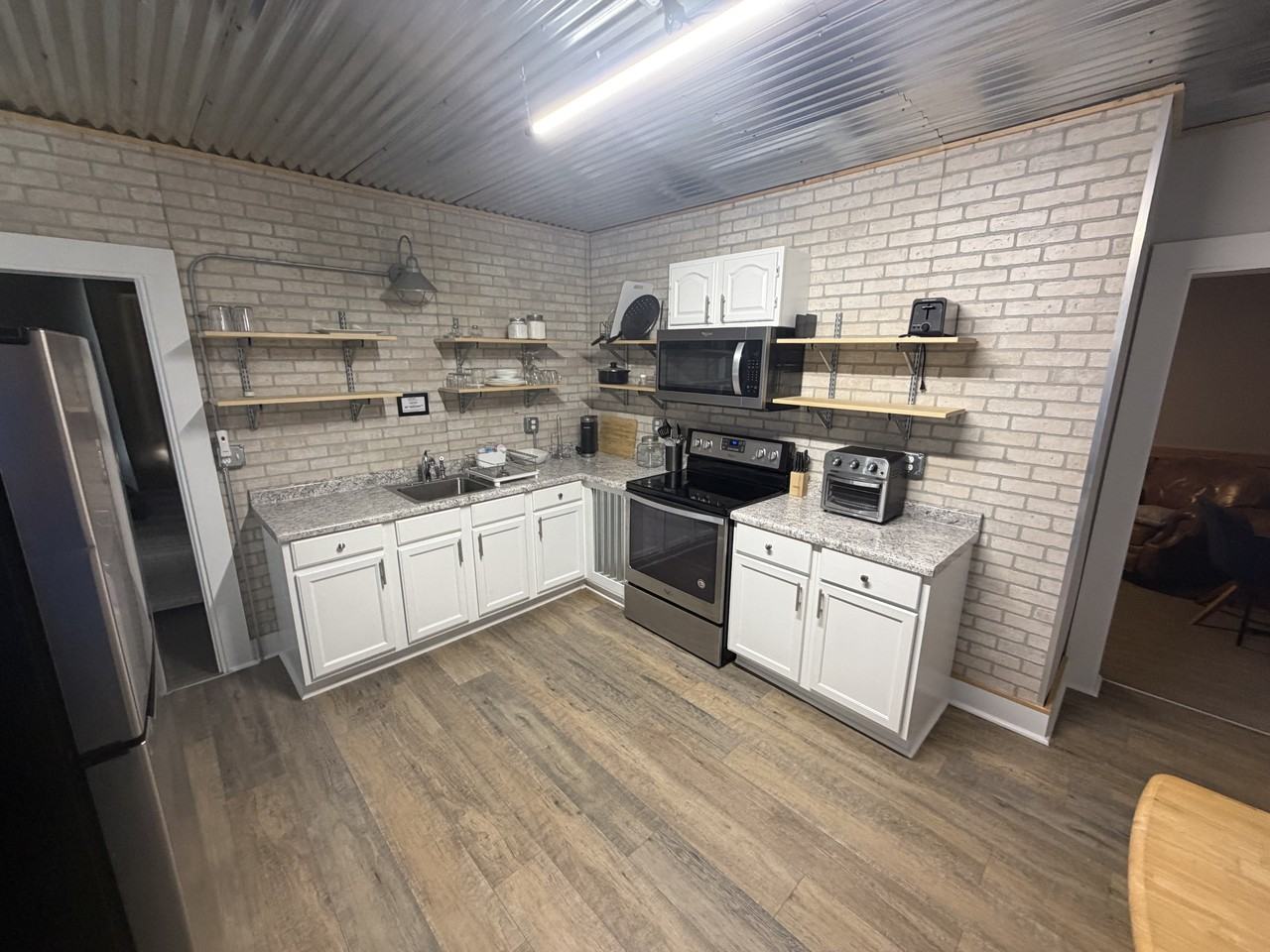 404B Washington St #1 - Photo 2 of 8