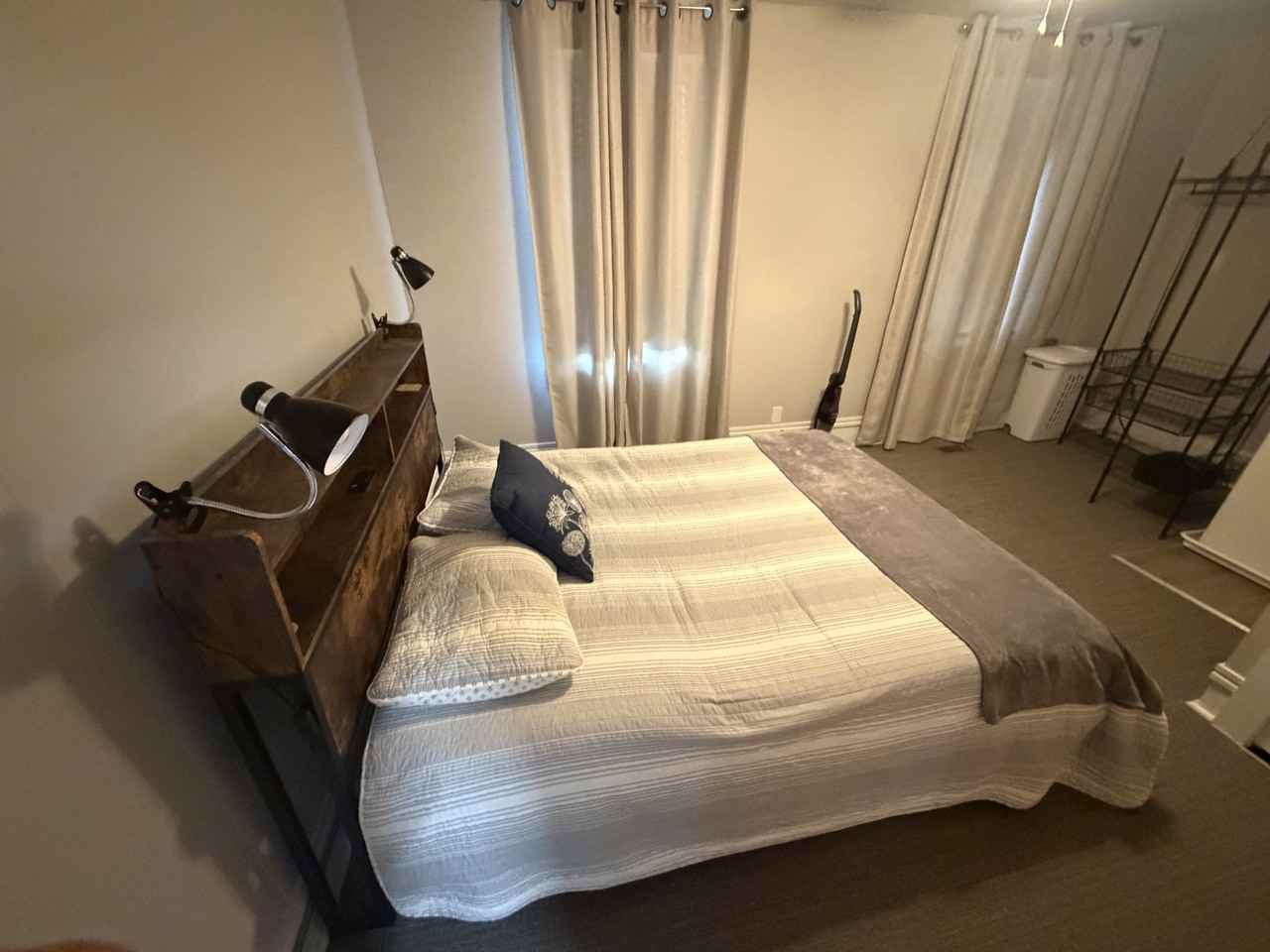 404B Washington St #1 - Photo 4 of 8