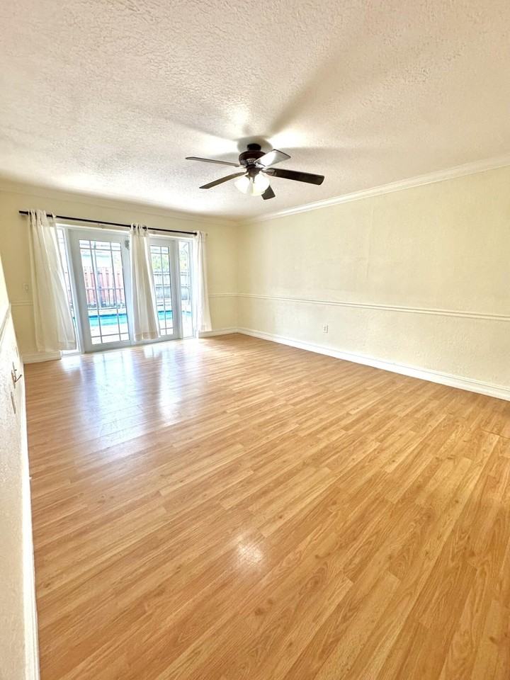 531 Sw 167th Ter - Photo 7 of 17