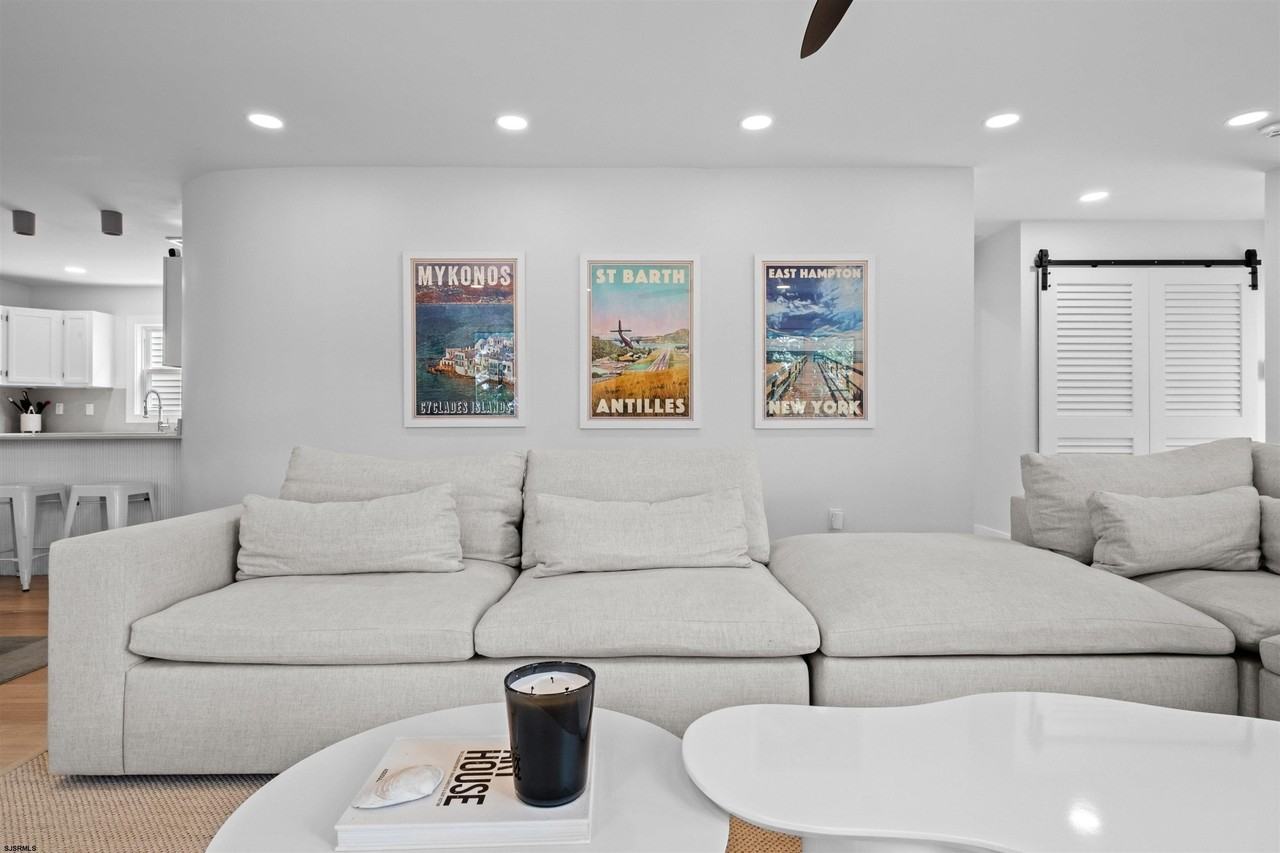 9417 Winchester Ave - Photo 4 of 36