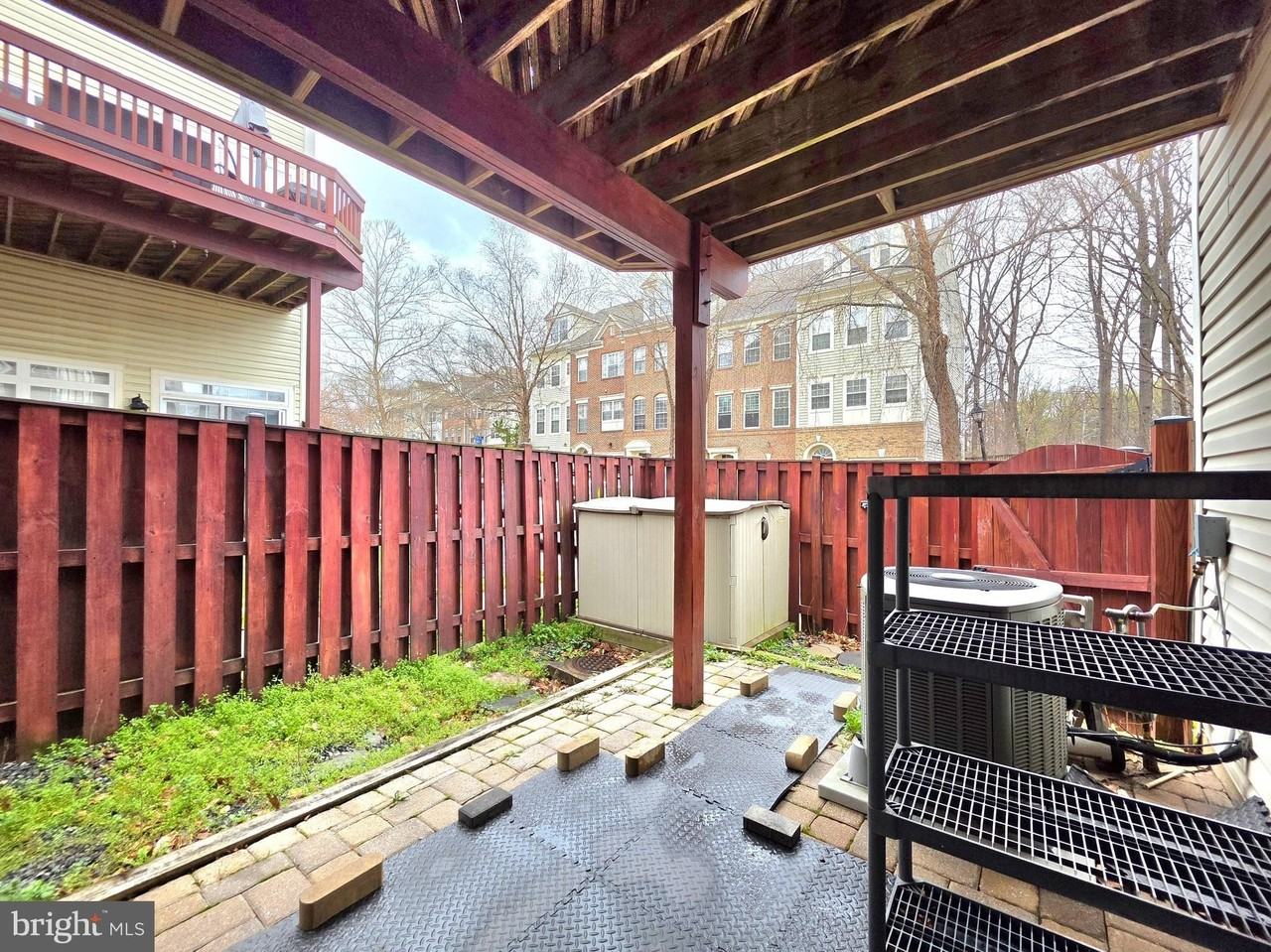 5300 Arapaho Ln - Photo 6 of 38