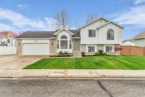 featured image of 899 W 1750 N