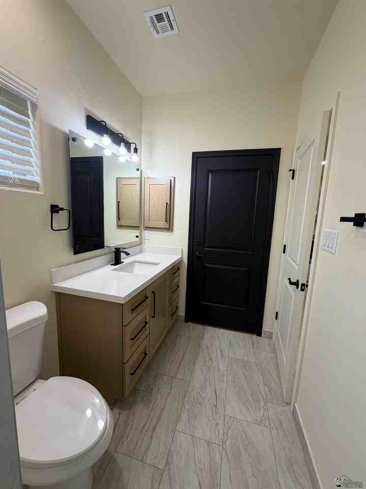 4756 E JETT ST - Photo 5 of 13