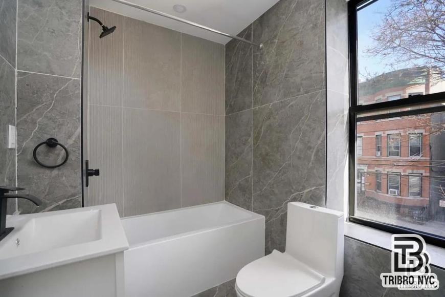 1731 Norman St - Photo 6 of 9