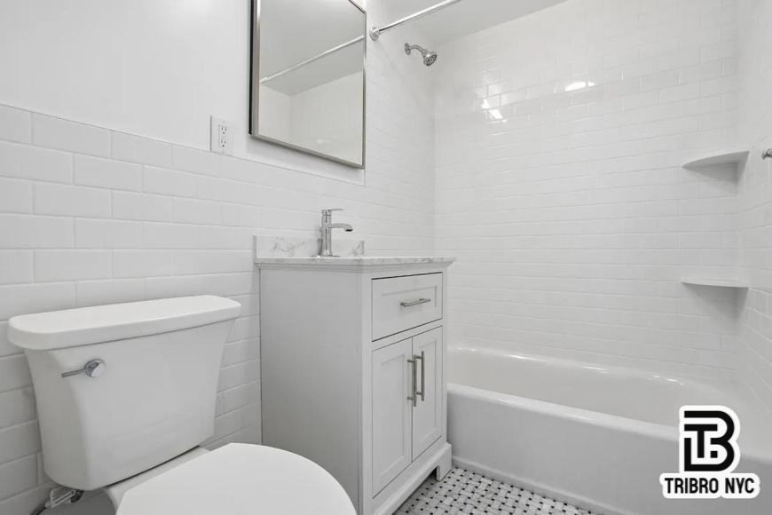 1411 Bedford Ave - Photo 7 of 8