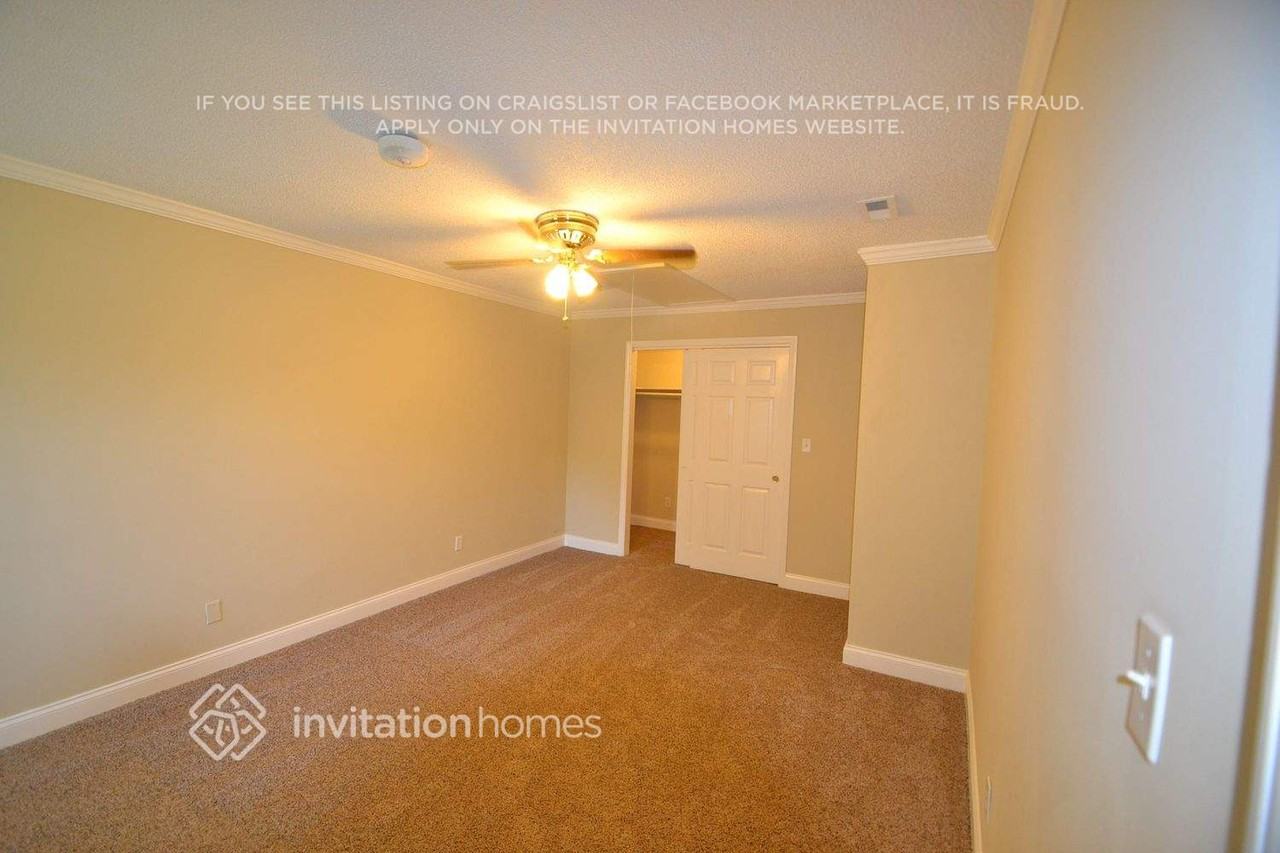 7001 Fieldlark Ln - Photo 3 of 12