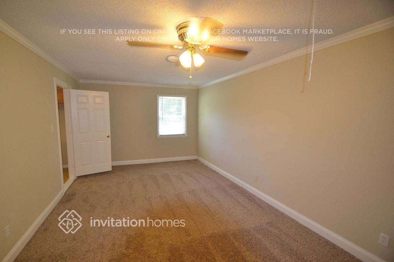 7001 Fieldlark Ln - Photo 7 of 12