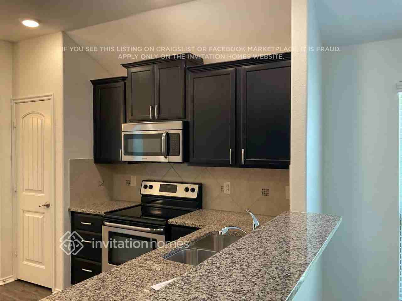 1336 Red River Dr - Photo 7 of 17