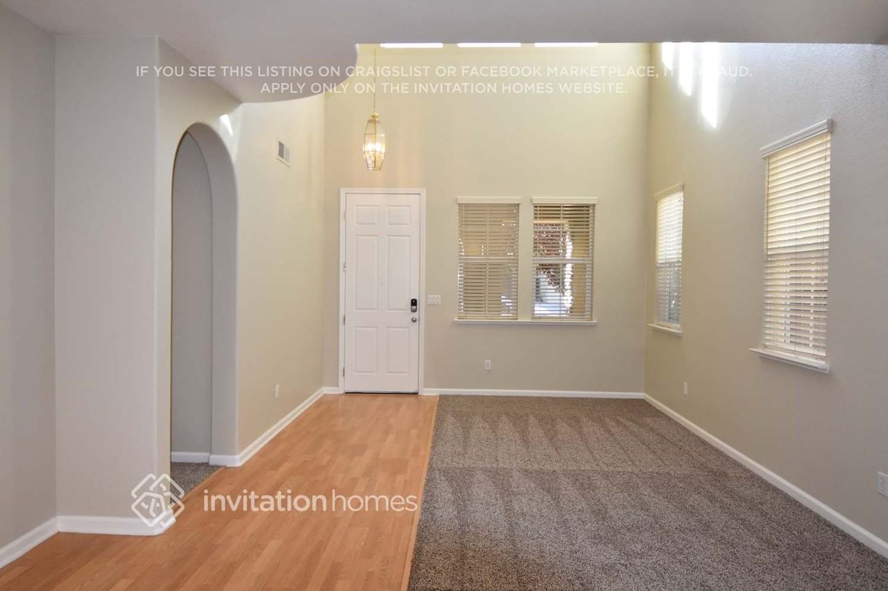 10235 Juliana Way - Photo 2 of 13