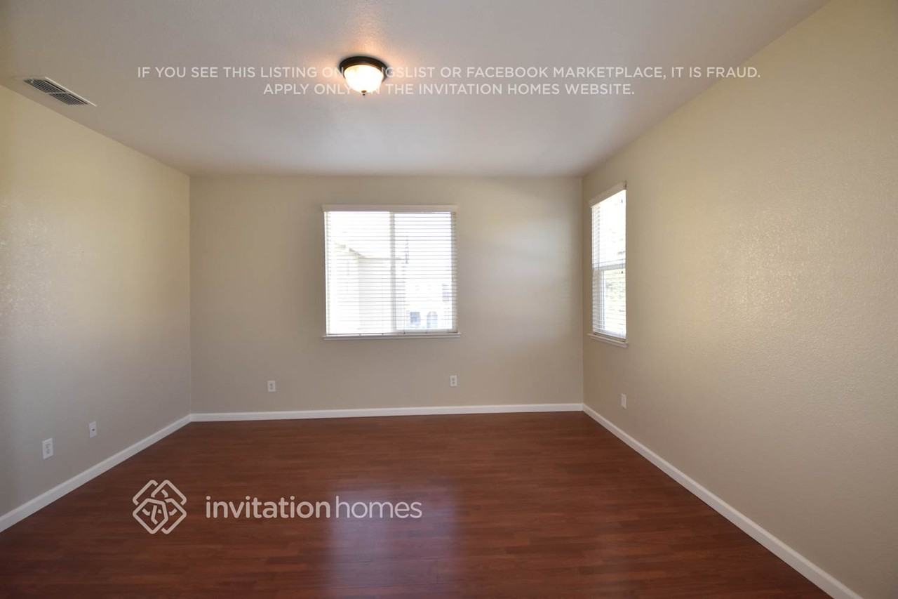 10235 Juliana Way - Photo 7 of 13